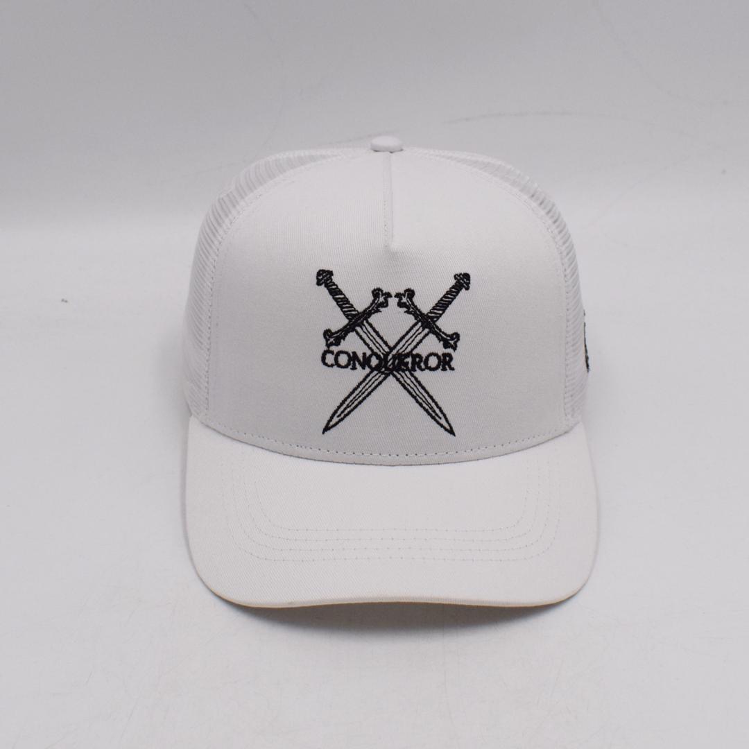 Casquette à pression entièrement blanche